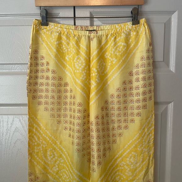 Silk Summer Pants- Medium - Picture 3 of 7